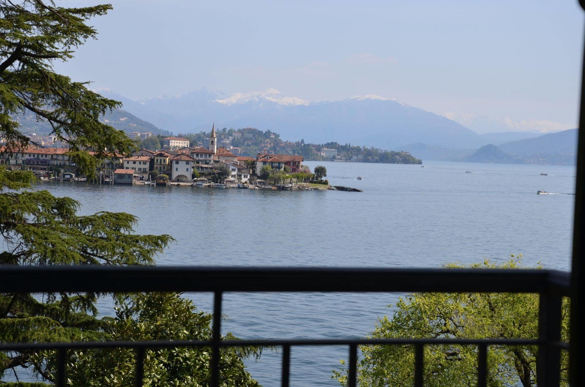 Hotel Villa Ruscello Baveno Exterior foto